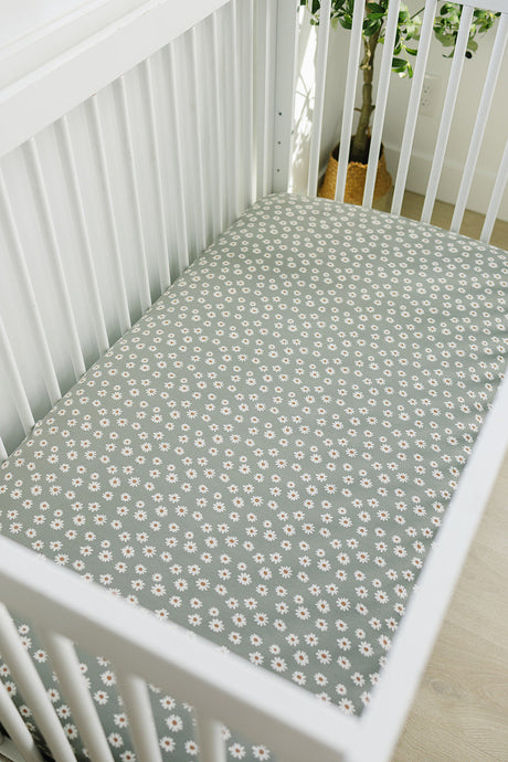 Light Green Daisy Bamboo Stretch Crib Sheet - HoneyBug 