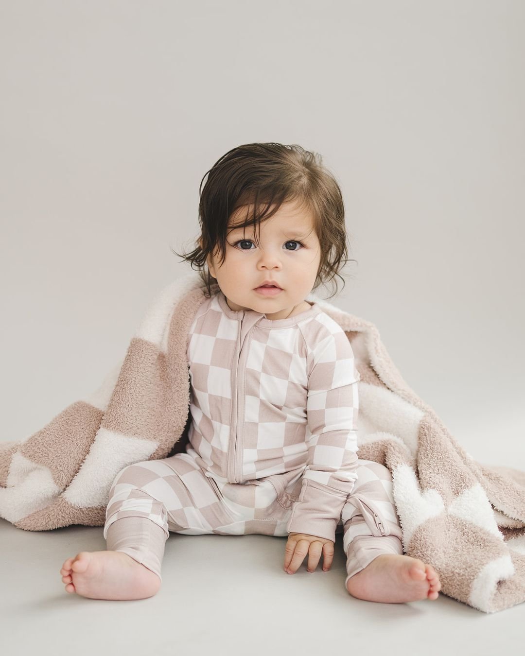 Checkered Plush Blanket | Latte - HoneyBug 