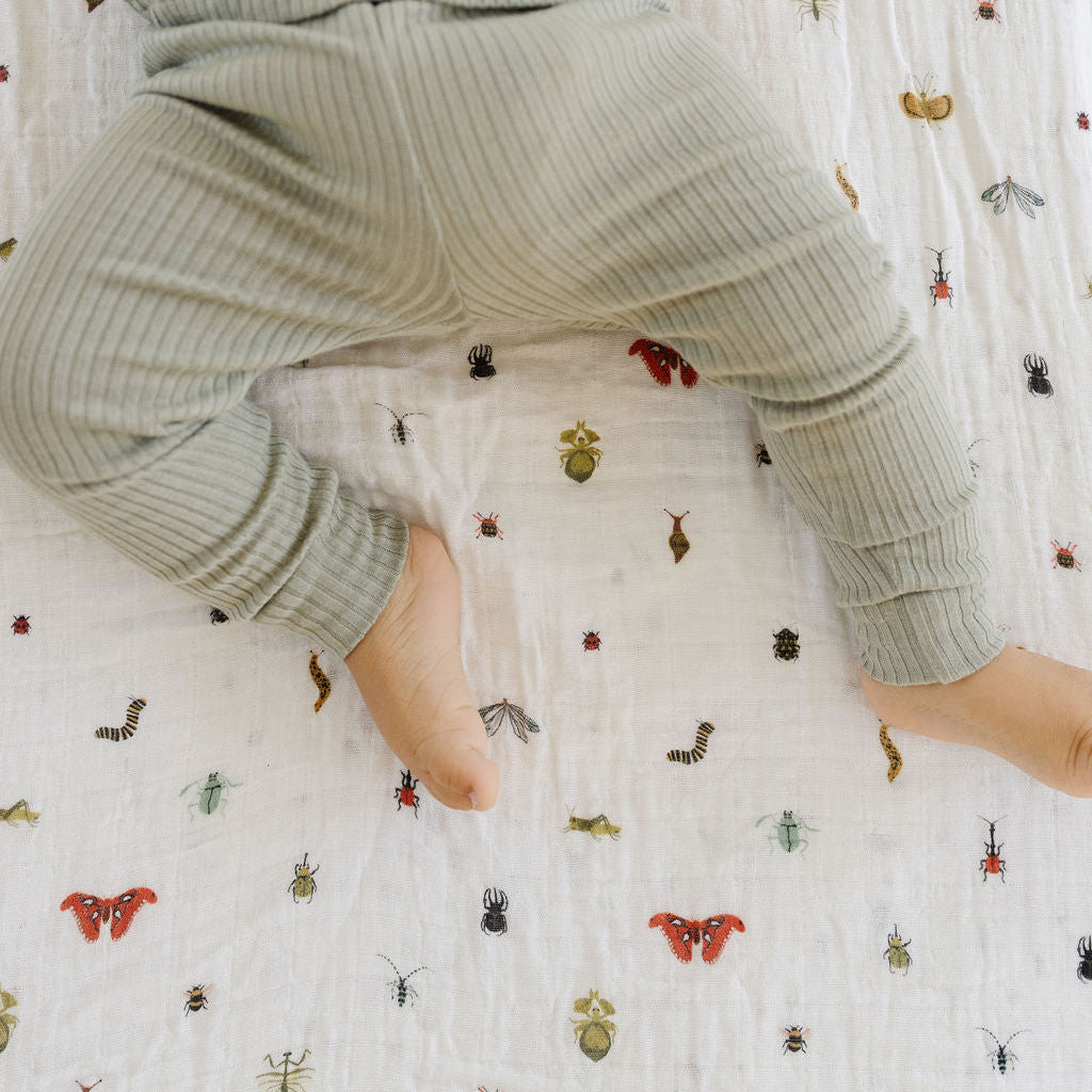 Cutie Crawlies Crib Sheet