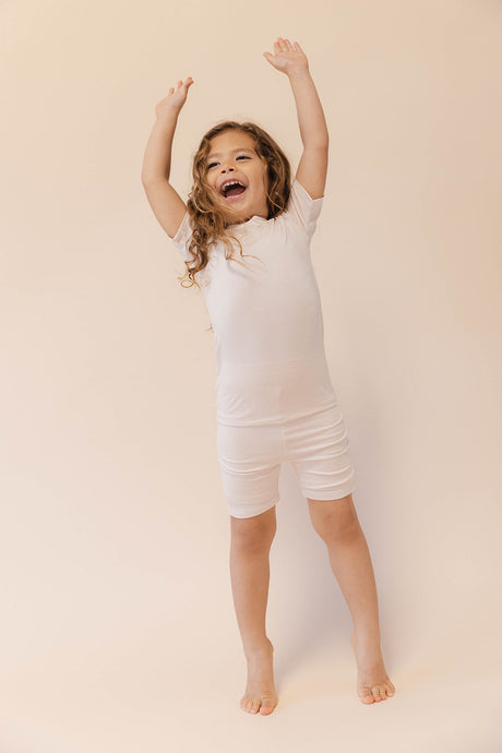 Sparrow - CloudBlend™ Short Sleeve Pajamas Set - HoneyBug 
