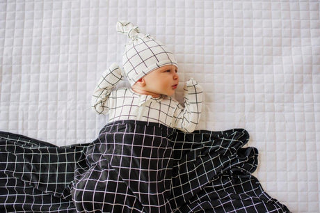 Snuggle Swaddle - Window Pane