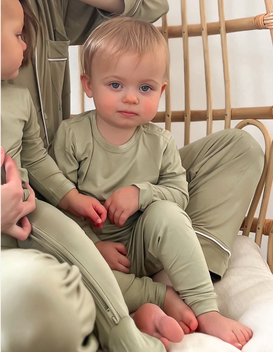 Women's Long Sleeve Pajama Set in Sage - HoneyBug 