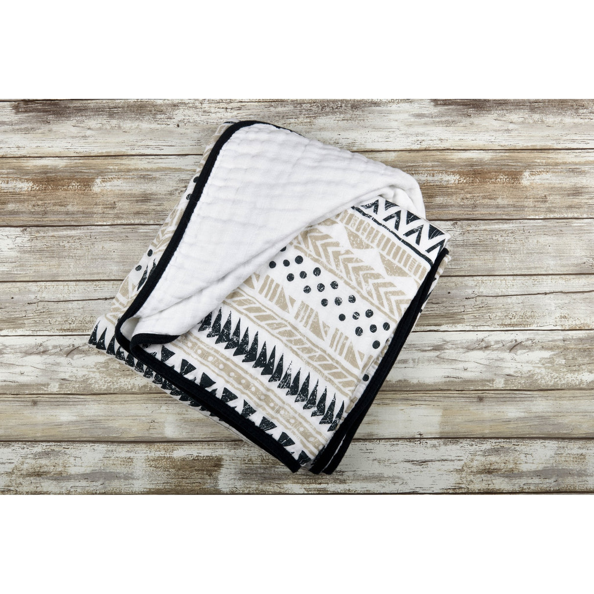 Pyramid Cotton Muslin Newcastle Blanket - HoneyBug 