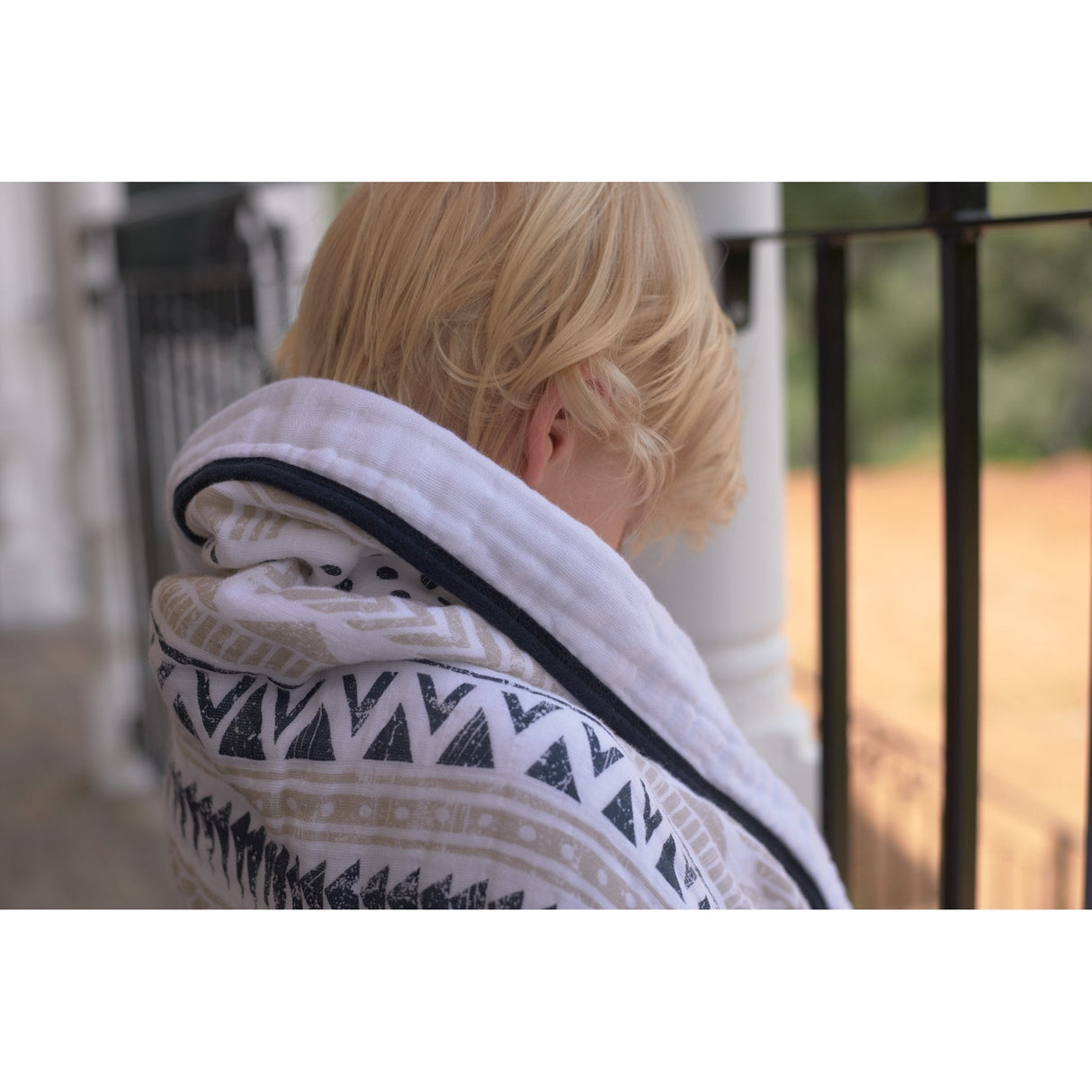 Pyramid Cotton Muslin Newcastle Blanket - HoneyBug 